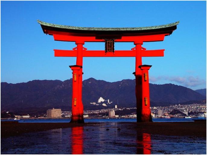 国宝・文化遺産　厳島神社の完全観光ガイド！