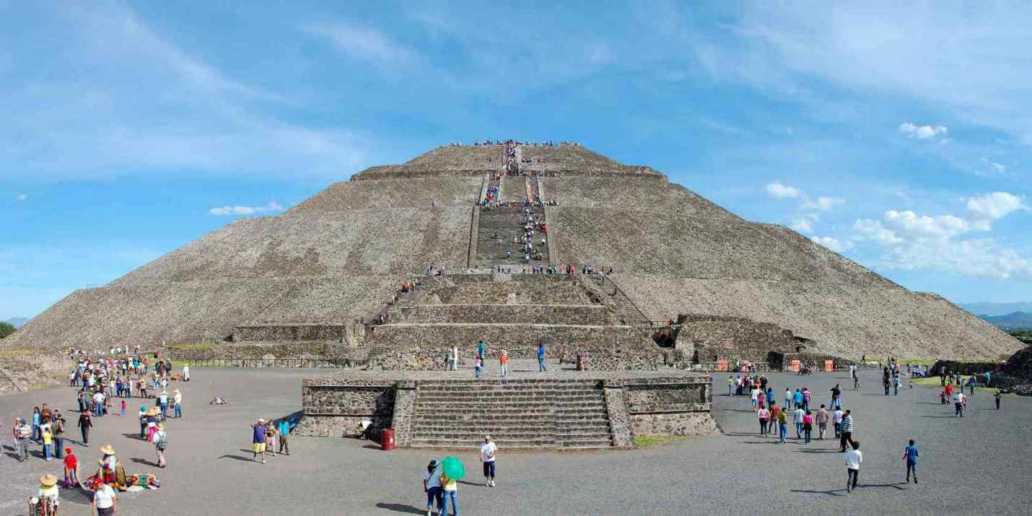テオティワカンにそびえ立つ太陽ピラミッド!神々の都市は必見!体験談