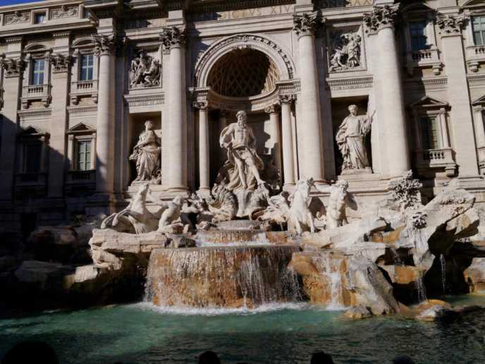【サン・ピエトロ広場~ベルサイユ宮殿】イタリア・フランス新婚旅行のおすすめスポット10選!