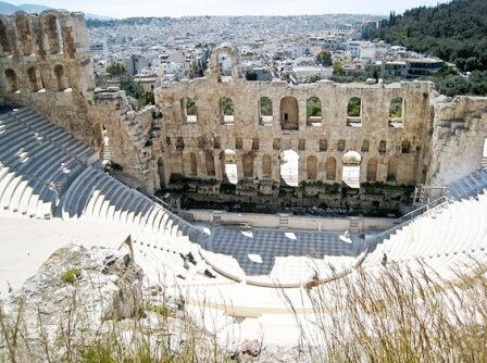 ギリシャ・アテネ・アクロポリスは古代ポリス（都市国家）のシンボル