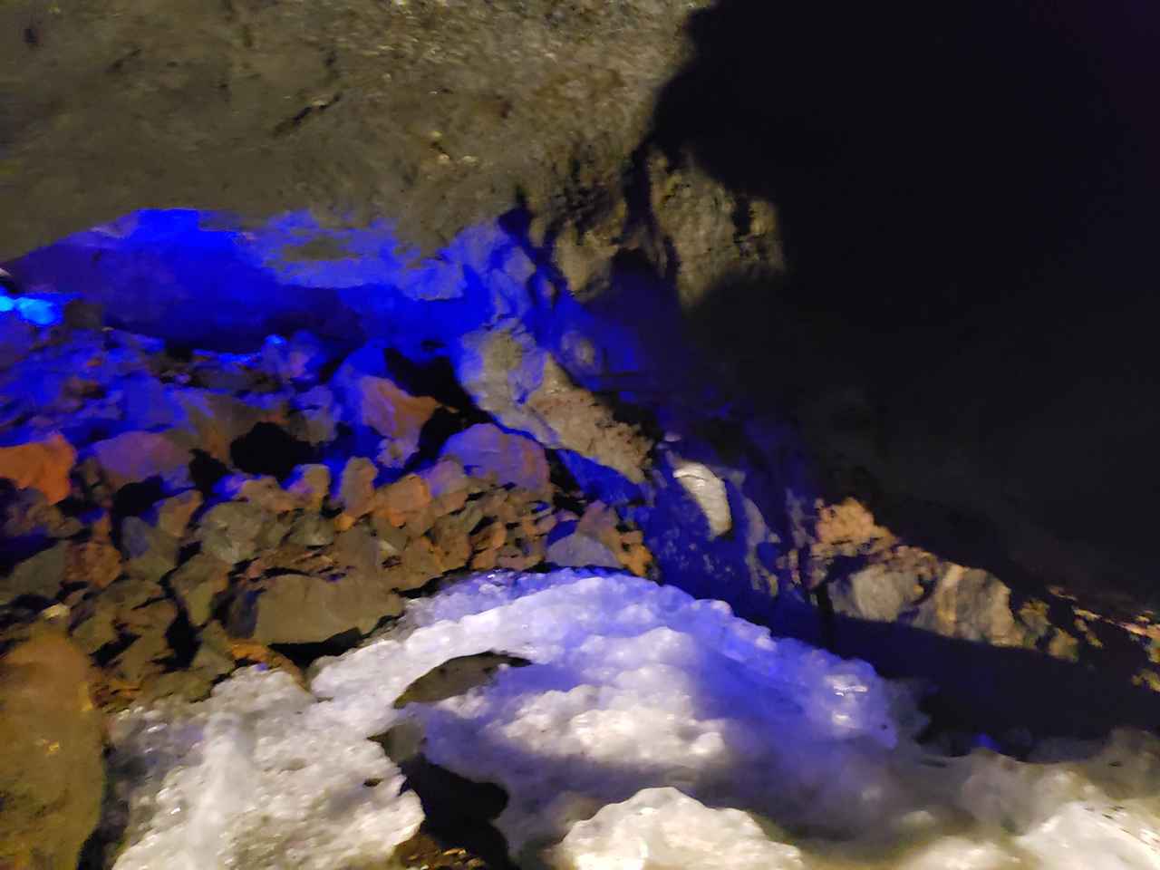 富岳風穴ってどんな場所？